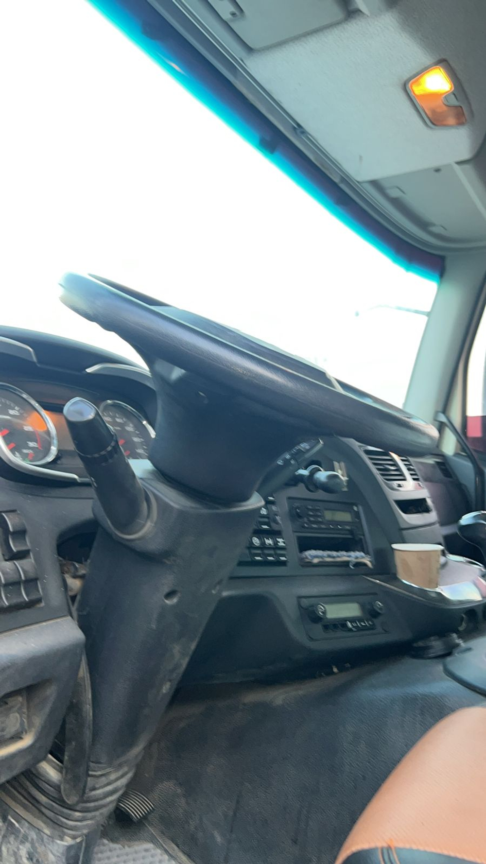 FAW J6 8x4 Самосвал СА3310Р66K24T4E5 (Дизельный, 11,1 л, 420 л.с., МТ)