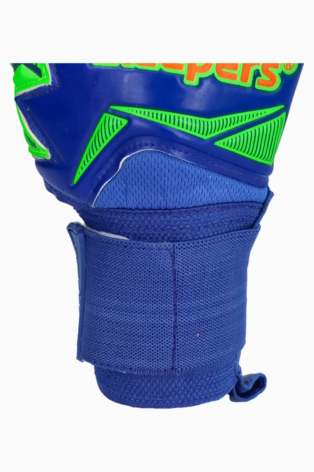 Вратарские перчатки 4keepers Force V5.25 Twist HNC