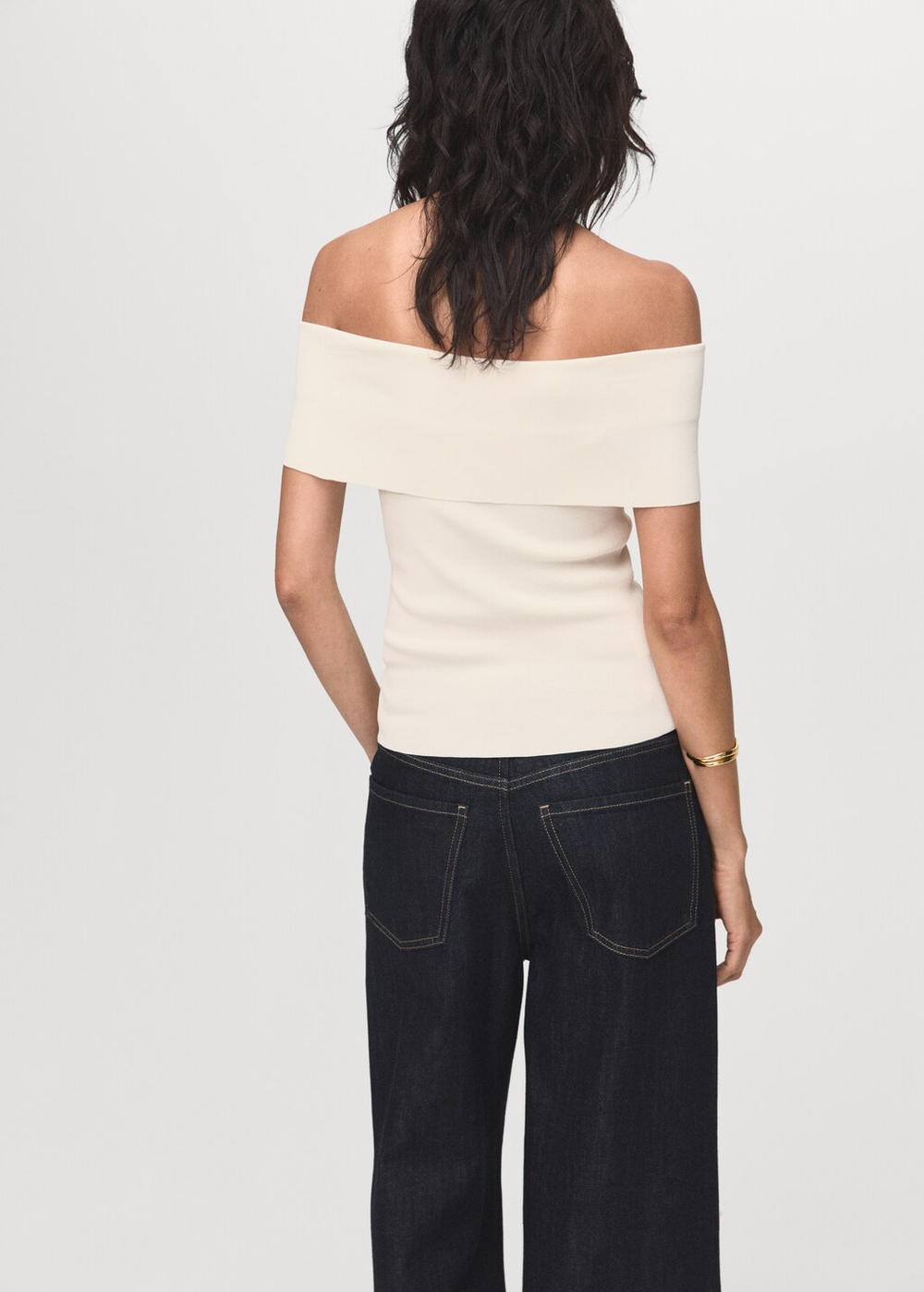 Трикотажный топ без бретелей