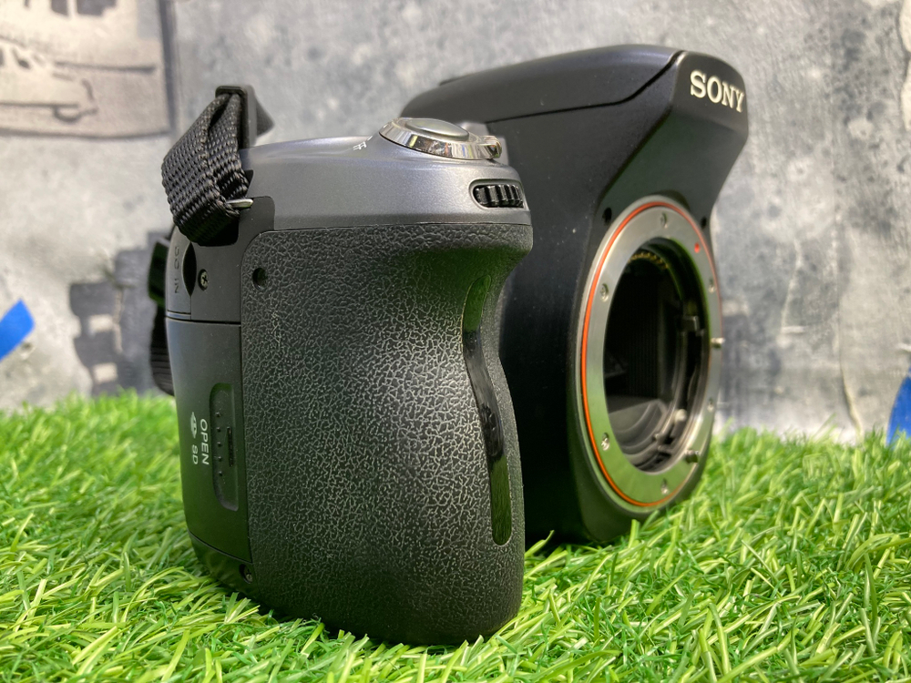 Sony A550 + kit 18-55mm Покупка/Продажа
