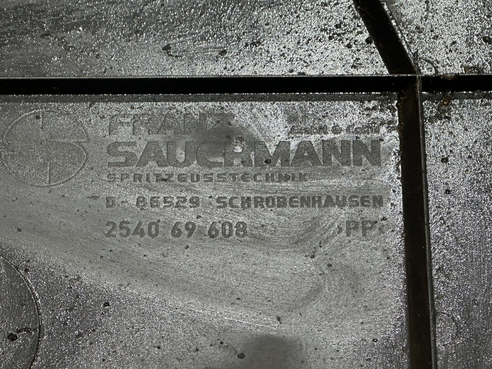 Крыло заднее передняя часть