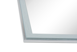 Зеркало настенное в раме 65x70