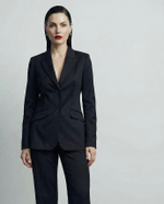 Черный жакет Бёрнс