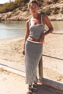 ZARA УКОРОЧЕННЫЙ ТРИКОТАЖНЫЙ ТОП В ПОЛОСКУ, ЭКРЮ/ТЕМНО-СИНИЙ