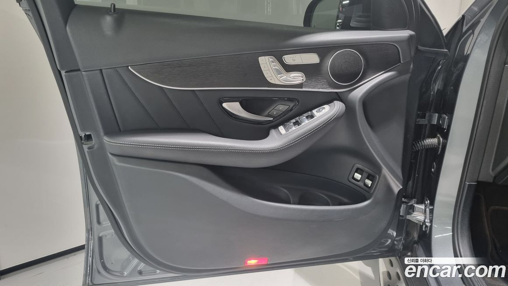 Mercedes-Benz GLC-Class X253 GLC300e 4MATIC Coupe (02.2021)