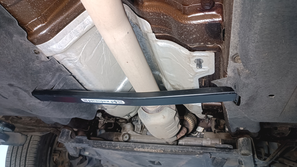 Распорка средняя нижняя Kia Sportage (5-го поколения) NQ (ПОД ЗАКАЗ)