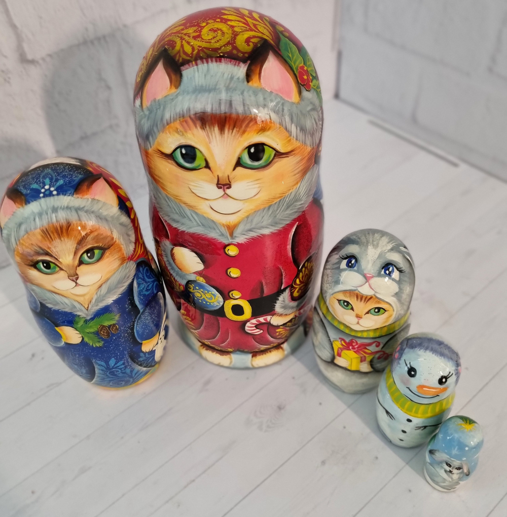 Матрешка Новогодняя кошечка 5 мест