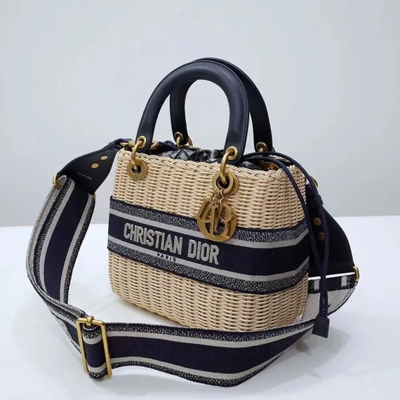 Сумка Dior Lady Dior, модель среднего формата синий/резедово-зеленый