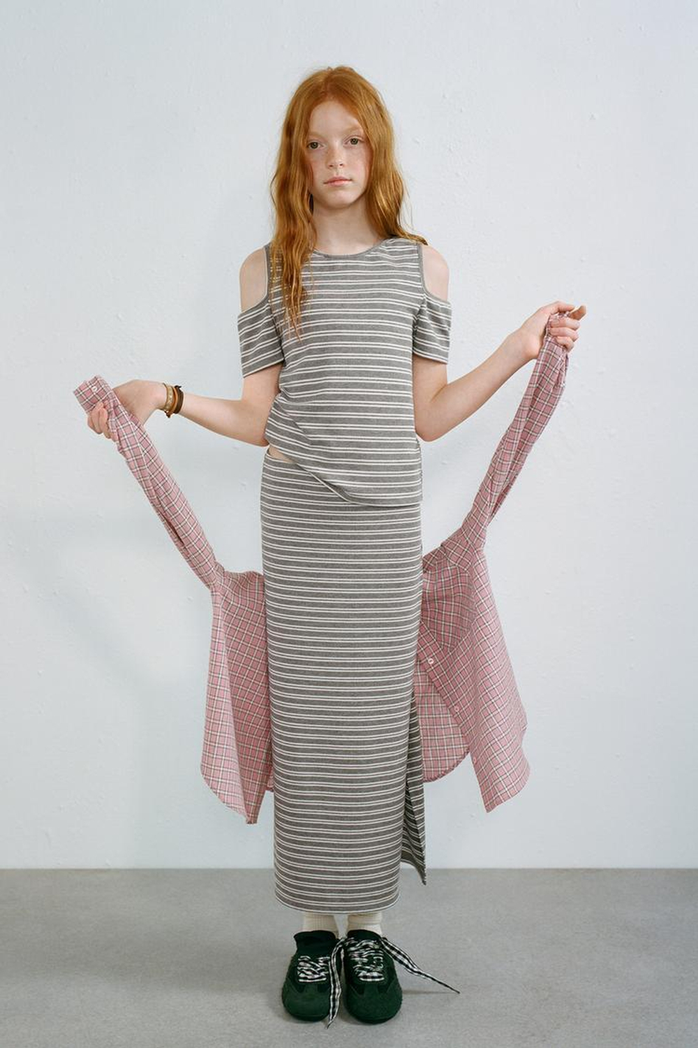 ZARA ЮБКА МИДИ В ПОЛОСКУ В РУБЧИК, СЕРЫЙ С МЕЛАНЖЕВЫМ ЭФФКТОМ