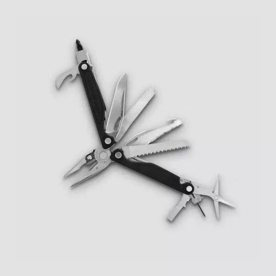 Мультитул Leatherman Charge plus, серебристый/черный 832516