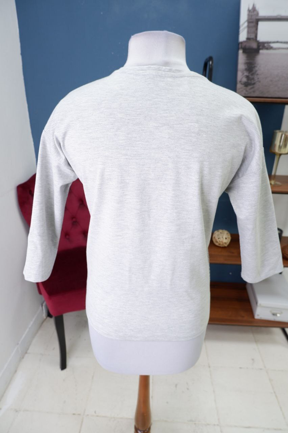 Джемпер Ostin светлый 42 размер