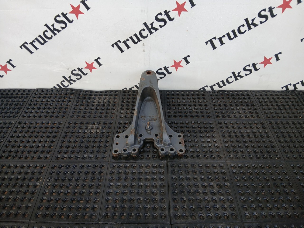 Кронштейн полурессоры задний