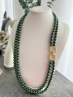 Колье "Эмили" зеленый жемчуг с золотой застежкой из кубических микроцирконов