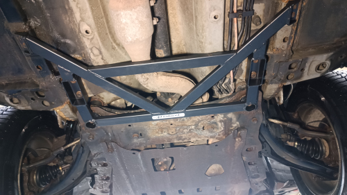 Распорка передняя нижняя МОДЕРНИЗИРОВАННАЯ Nissan X-Trail 2 T31 (2-го поколения) (ПОД ЗАКАЗ)