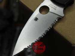 Нож Spyderco Shaman - рукоять G10, клинок серрейторный