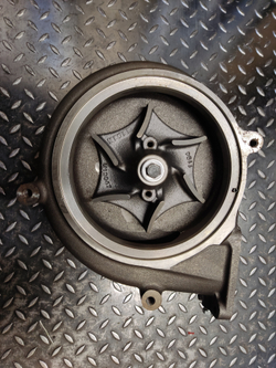 Водяная помпа 137-1338