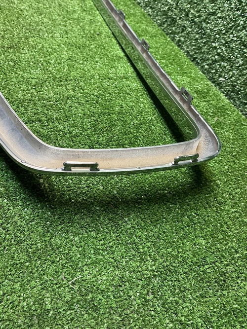 Накладка решетки радиатора Volvo S60 3 (2018-2024)