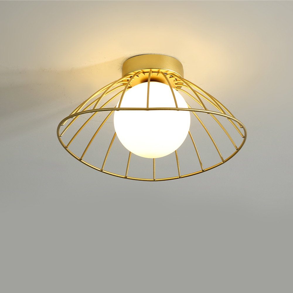 Потолочный дизайнерский светильник   (золотой)Llapac by Light Room