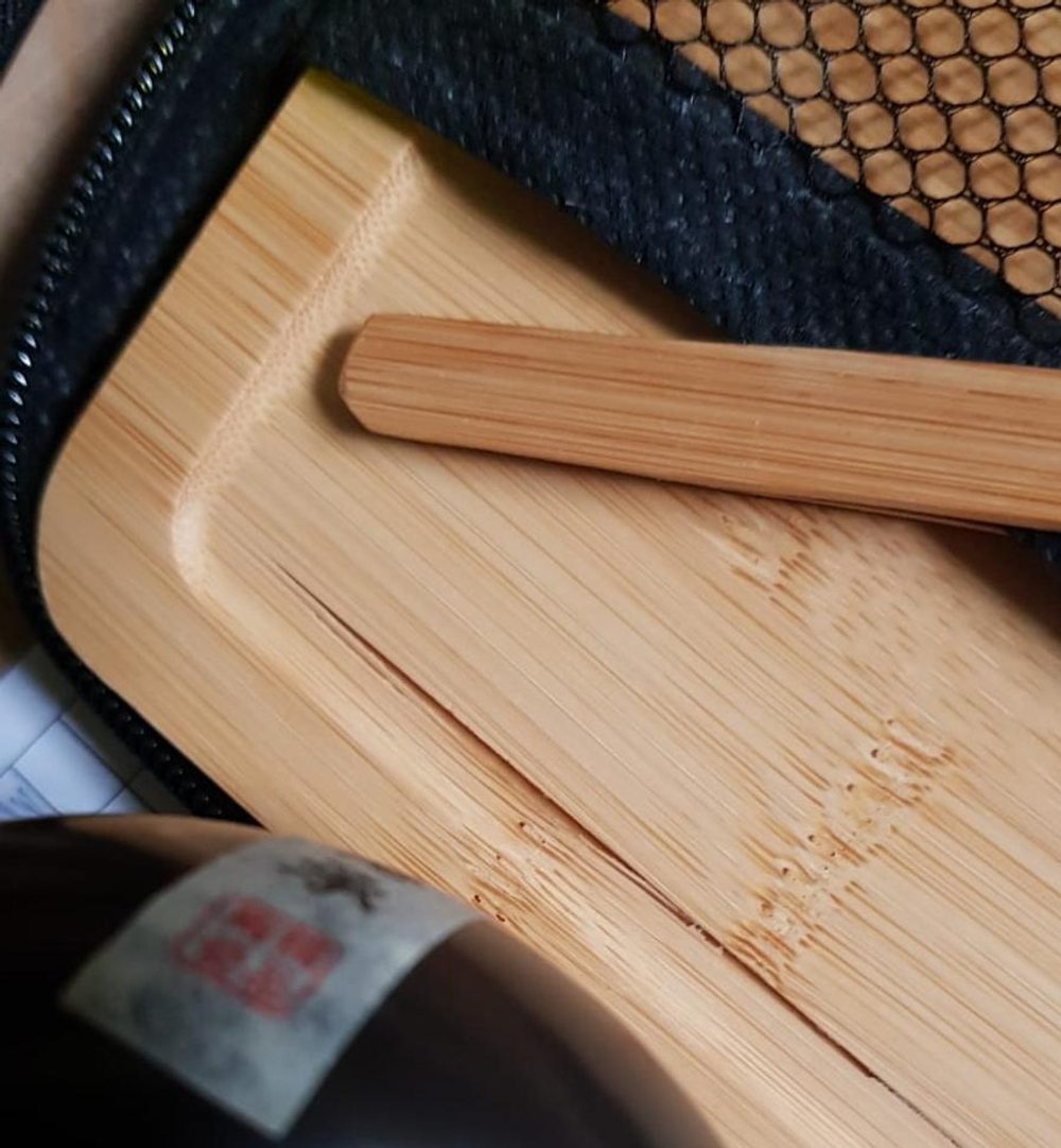 242070.2Y2 УЦЕНКА Сервиз ДОРОЖНЫЙ "Пингвин+4",чайник180мл+4пиалы+поднос+щипцы+сумка,чёрный,фарфор