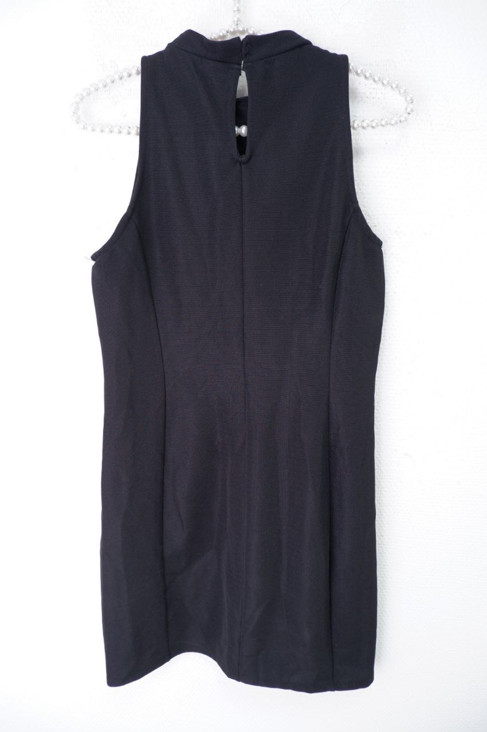 Платье H&M  лаконичное 44 размер