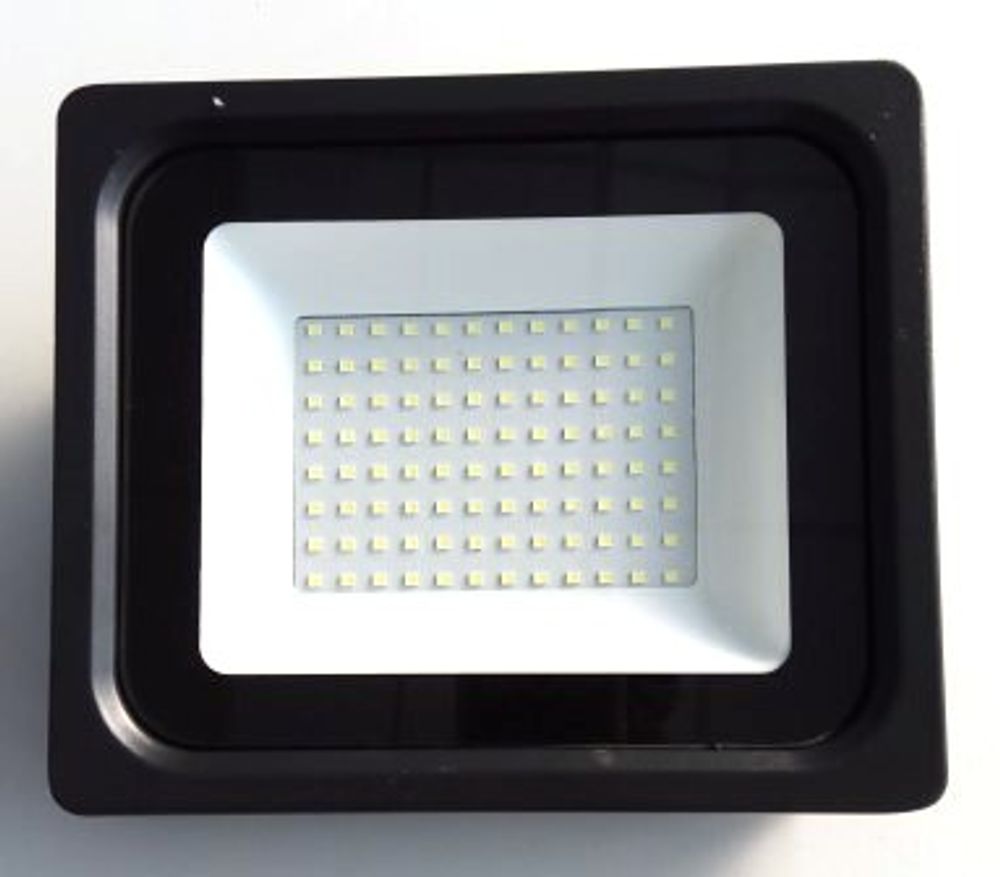 Прожектор светодиодный ТМ IONICH 70ВТ 865-BL-IP65 (YK1809)