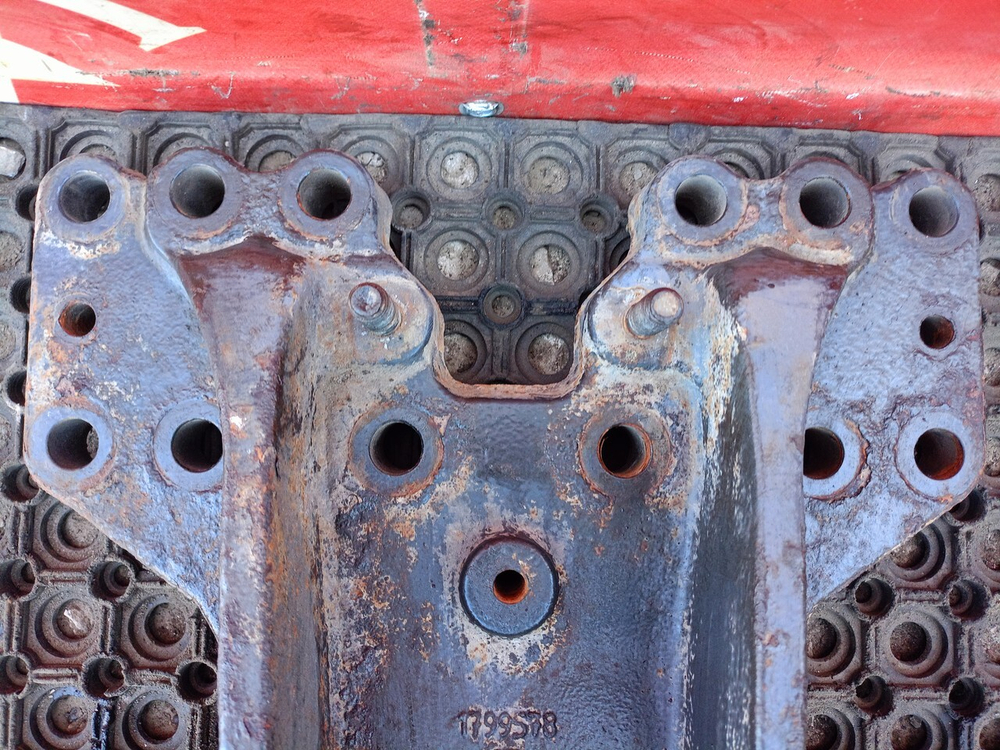 Кронштейн полурессоры задний