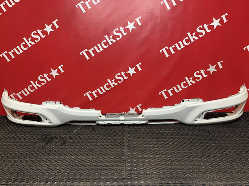 Бампер (восстановленный) передний 2018г