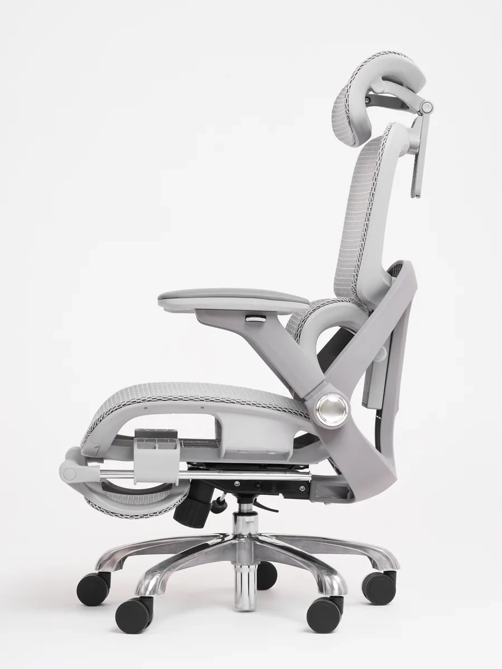 Кресло компьютерное офисное на колесиках Sevilgame