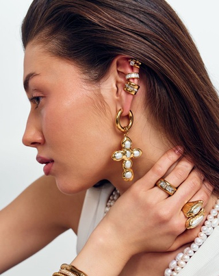 Подвеска Крест Жемчужный миди