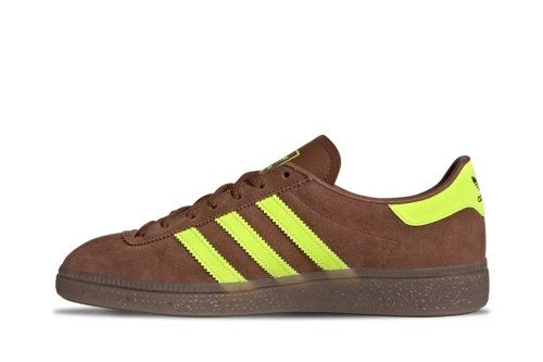 Adidas Muenchen W "Preloved Brown"