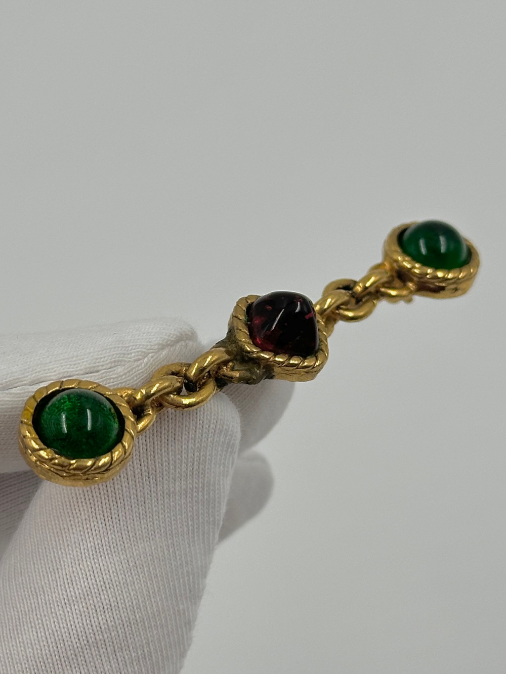 Брошь Chanel с вставкми Gripoix