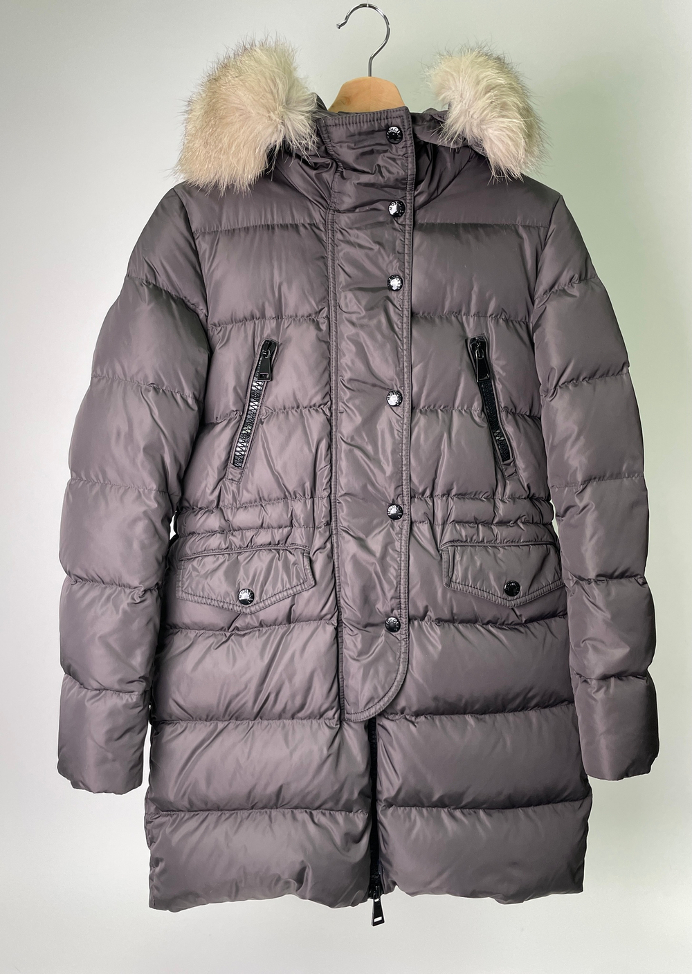 Пуховик Moncler