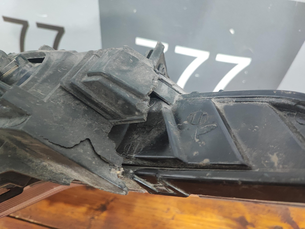 ПТФ передняя левая Kia Sportage 3 (SL)  Б/У Оригинал 922013W000