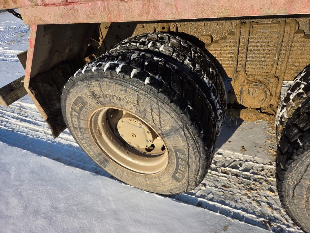 HONGYAN 908 8x4 Самосвал CQ3406HV39 (Дизельный, 8,7 л, 387 л.с., МТ)