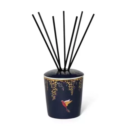 Wax Lyrical - Аромадиффузор с палочками Sara Miller 200мл Янтарь, Орхидея Цветок лотоса / артикул   SM2204  / GTIN 749151786769