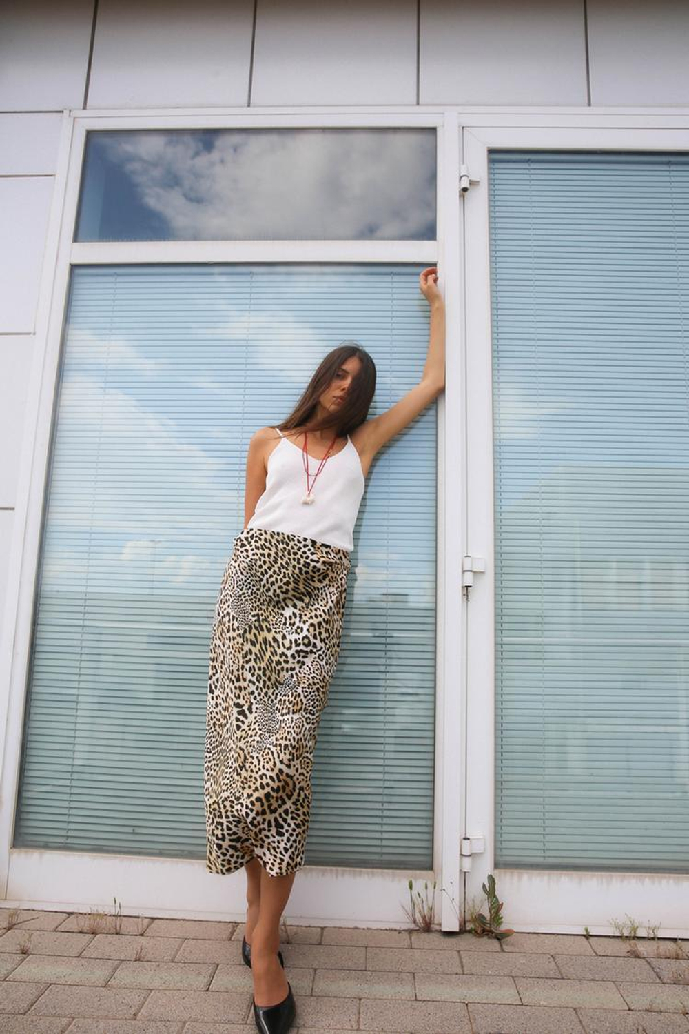 ZARA ОДНОТОННЫЙ ТОП С БРЕТЕЛЯМИ, БЕЛЫЙ