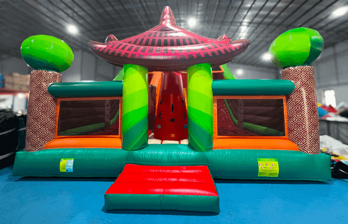 Коммерческий надувной батут “Хижина Дракона” 7,5*6,5*5,5 м