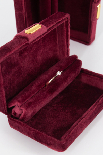 Футляр пластиковый с обтяжкой, серия "КОНСТАНЦИЯ", 85х55х30мм