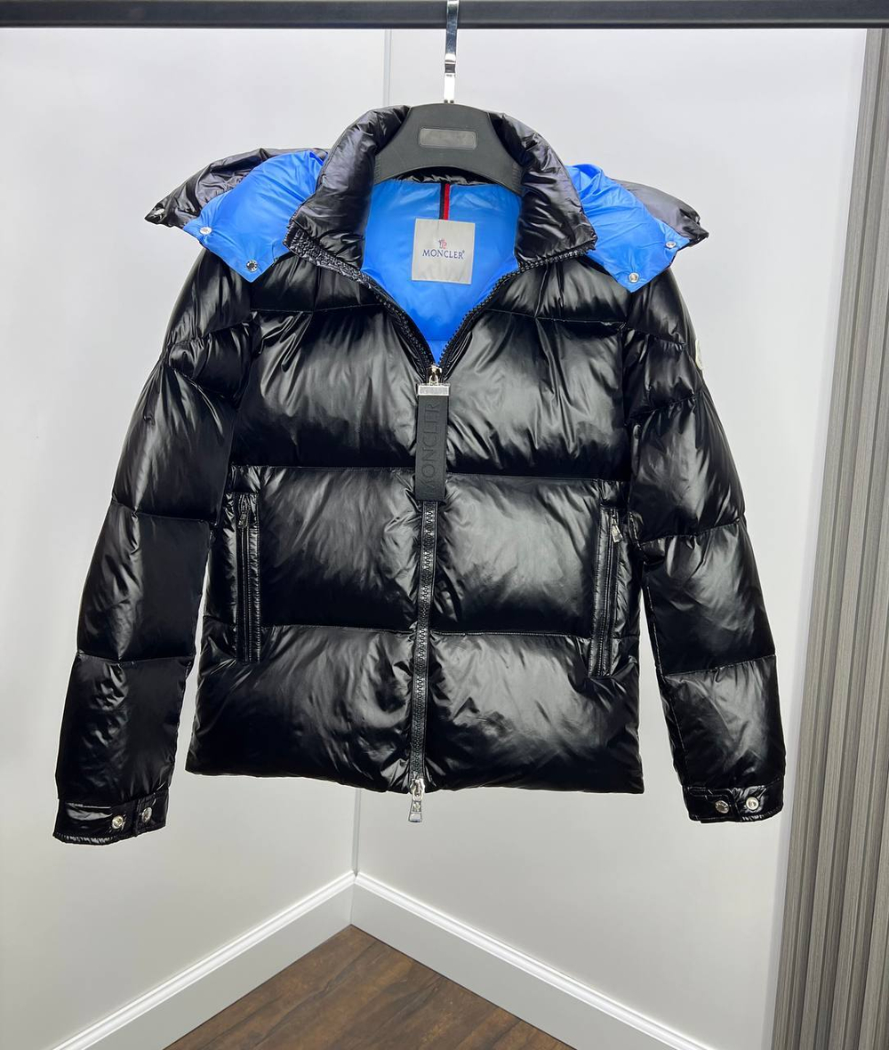 Пуховик Moncler