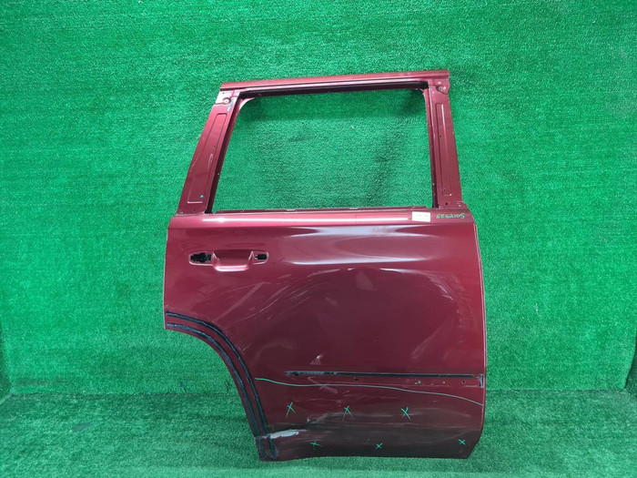 Дверь задняя правая Cadillac Escalade 4 (2014-2020)