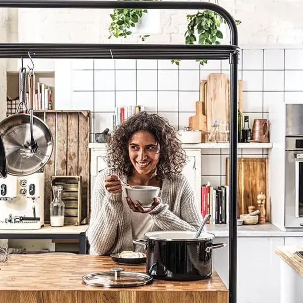 KitchenAid Кастрюля эмалированная 24 см 6 л с крышкой Оникс черный