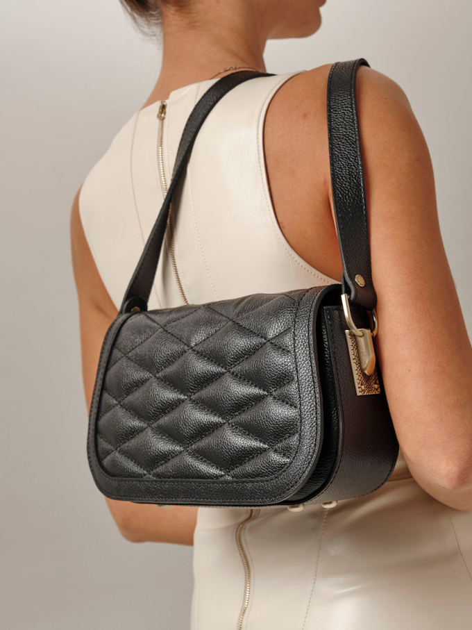 Сумка кожаная на плечо черная