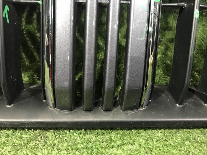 Решетка радиатора Toyota Land Cruiser Prado 150 (2017-н.в.)