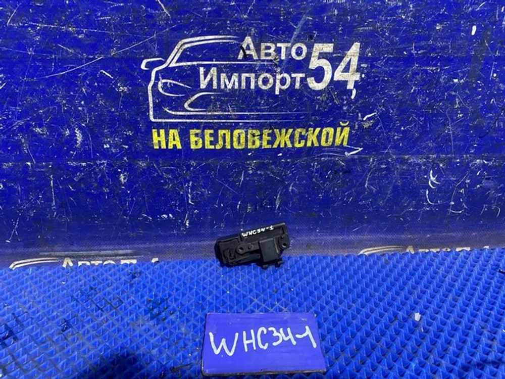 Бардачок пассажирский NISSAN STAGEA 1996-1998