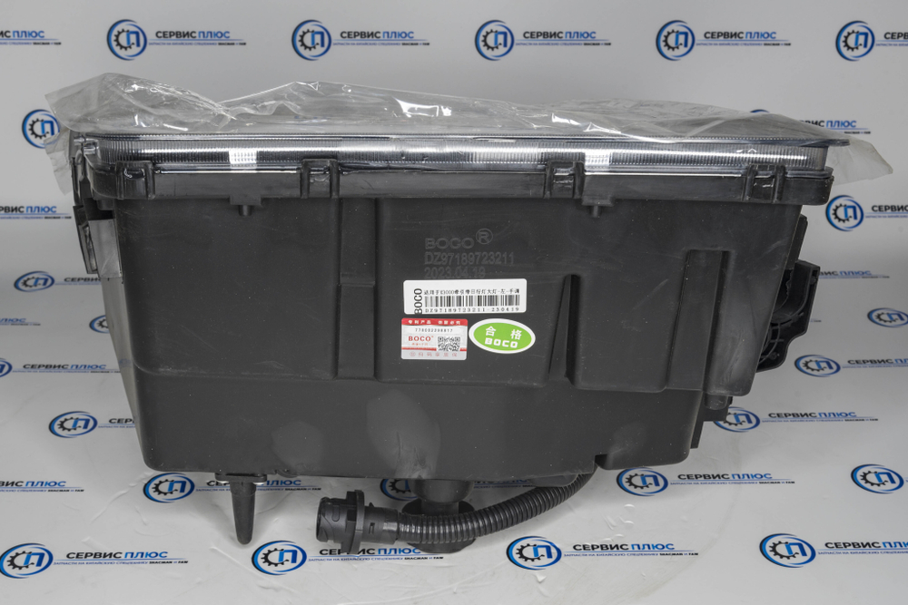 Фара X3000 правая тягач с корректором LED DZ97189723261