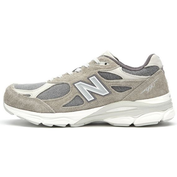 Levi’s x New Balance NB 990 V3