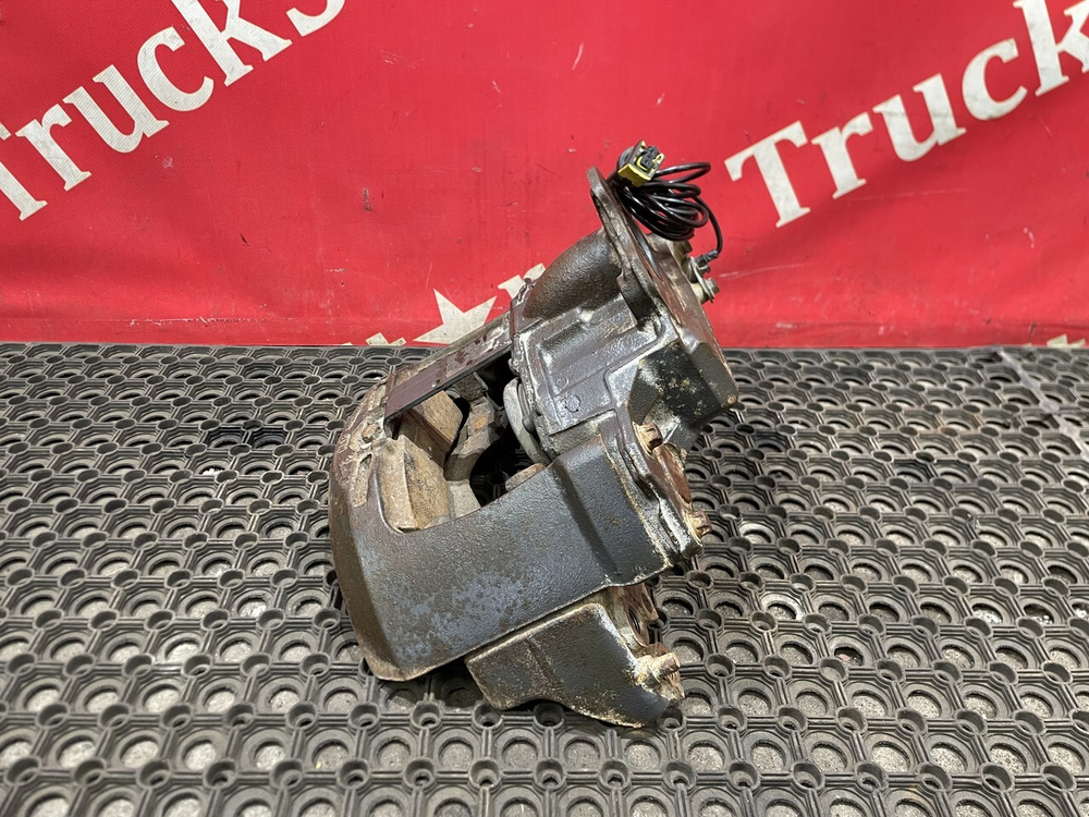 Суппорт зaдний левый 2018г.