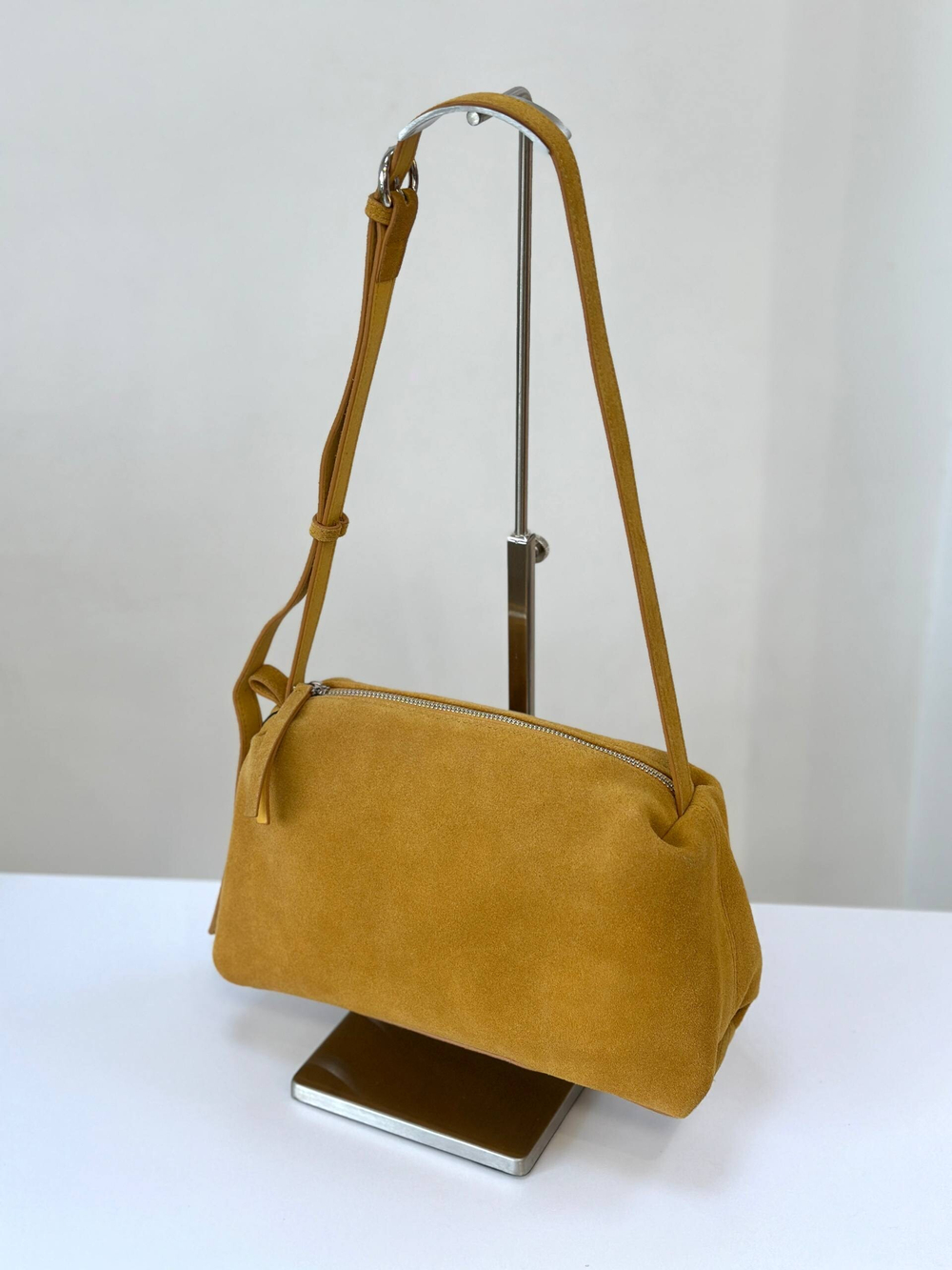 СУМКА ИЗ НАТУРАЛЬНОЙ ЗАМШИ