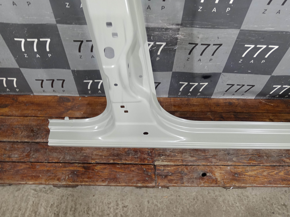 Боковина правая LADA Vesta SW Cross 15-нв Новая Оригинал 8450102326