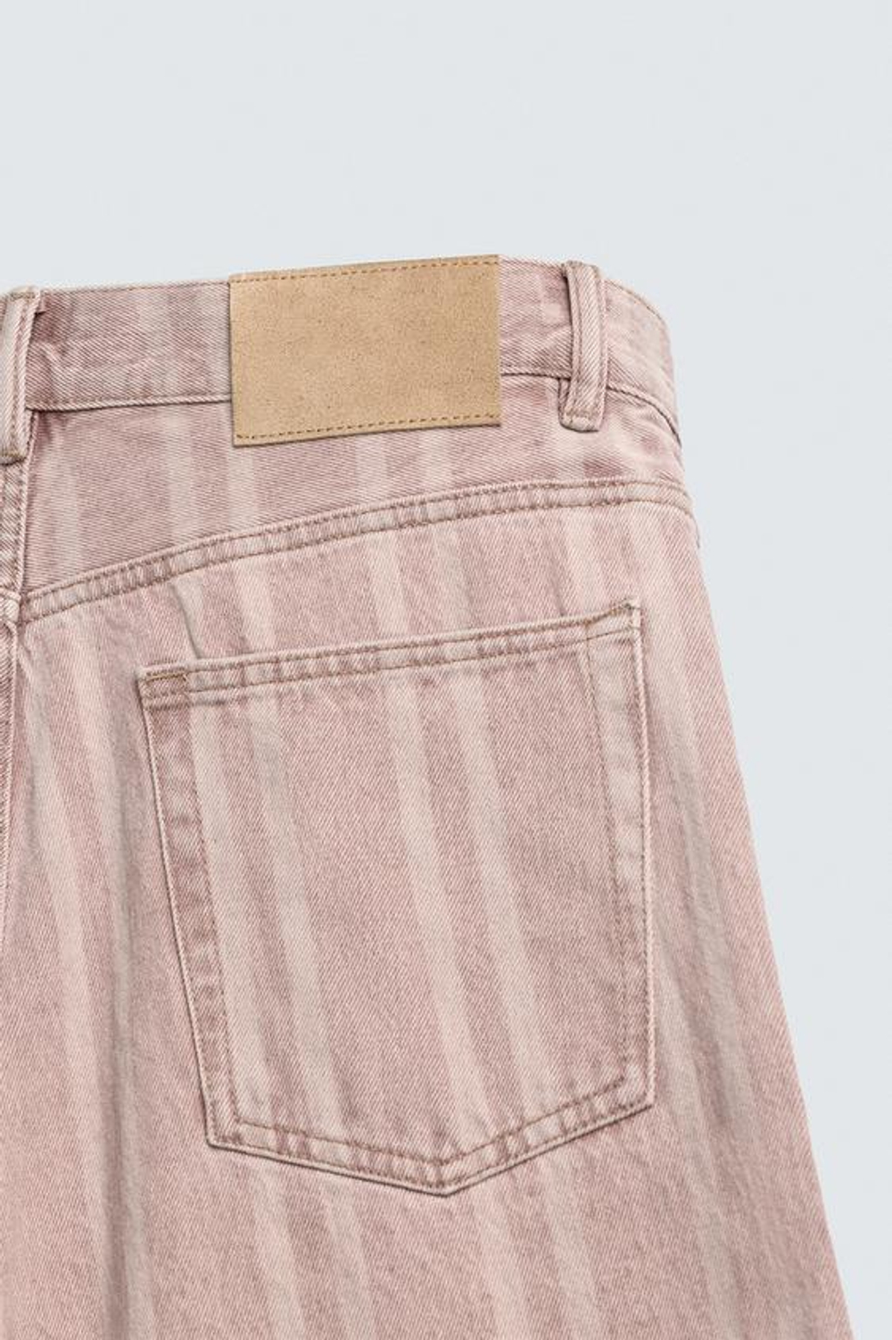 ZARA ДЖИНСЫ RELAXED FIT В ПОЛОСКУ С ПРИНТОМ, РОЗОВЫЙ